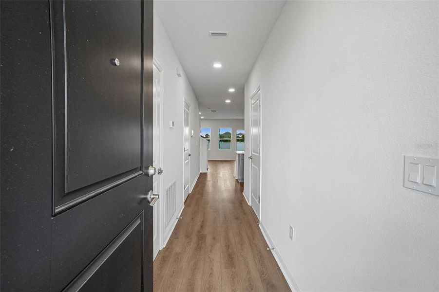 Spacious, unfurnished interior of a new home in Twin Oaks, Zephyrhills (Image 34). Spacious, unfurnished interior of a new home in Twin Oaks, Zephyrhills (Image 34).