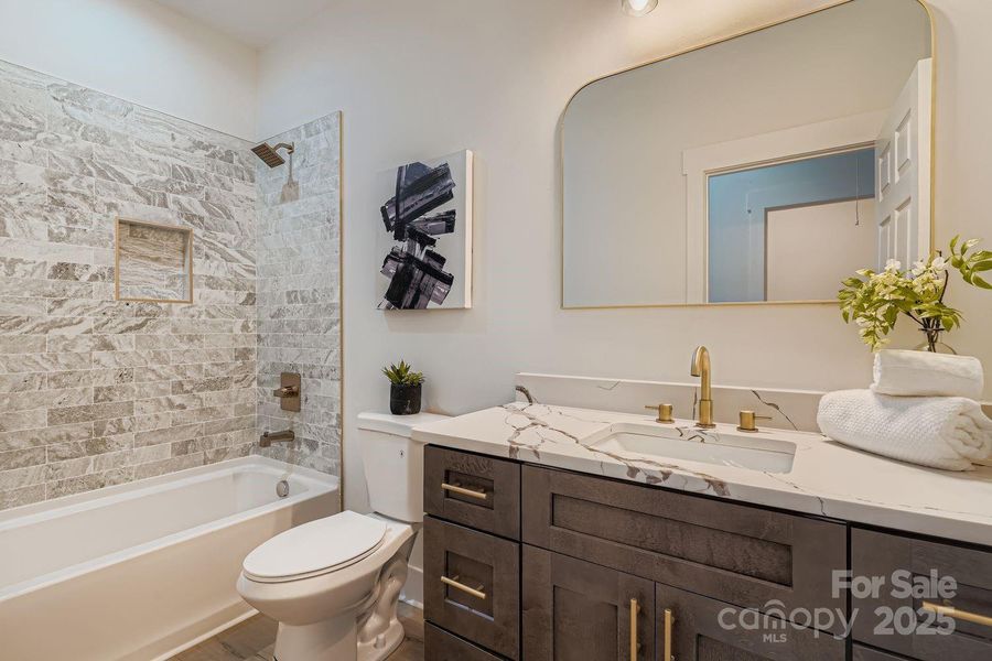 Furnished interior view inside a new home in , Gaston (Image 17). Furnished interior view inside a new home in , Gaston (Image 17).