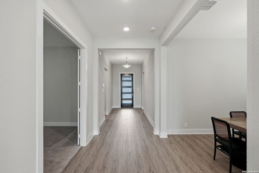 Spacious, unfurnished interior of a new home in Esperanza 50's, Boerne (Image 22). Spacious, unfurnished interior of a new home in Esperanza 50's, Boerne (Image 22).