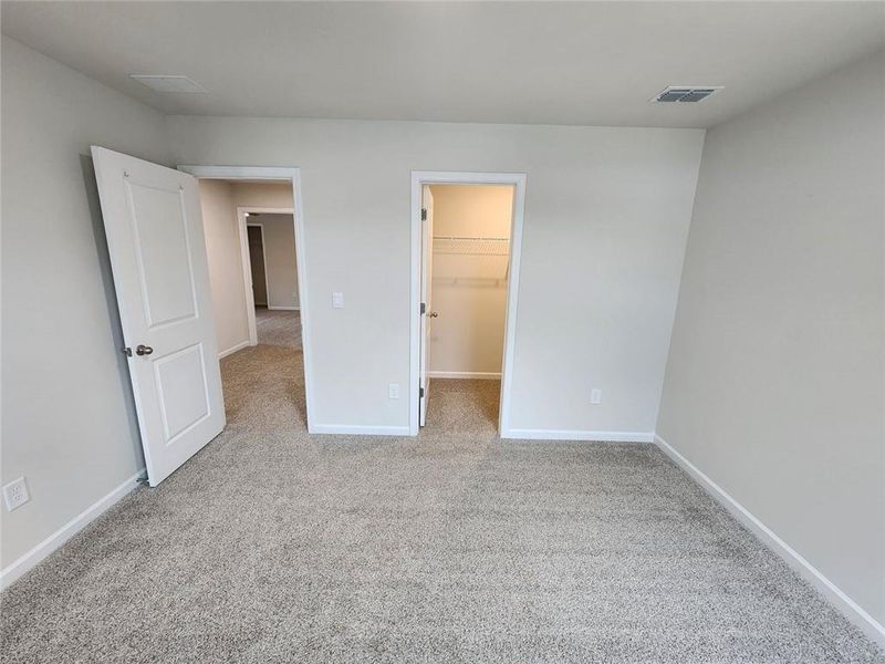 Spacious, unfurnished interior of a new home in The Oaks at Dawson, Dawsonville (Image 65). Spacious, unfurnished interior of a new home in The Oaks at Dawson, Dawsonville (Image 65).