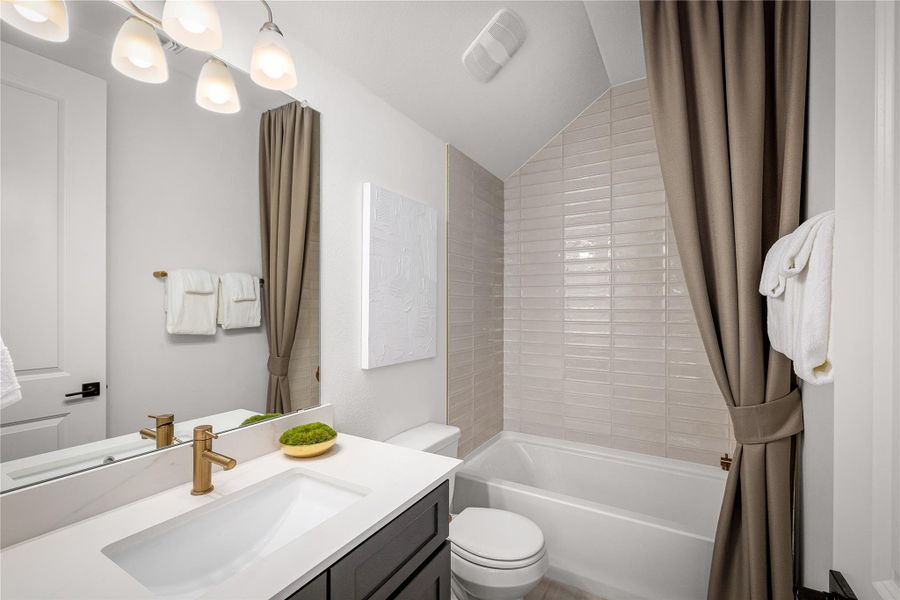 Furnished interior view inside a new home in Kuempel Estates, Pflugerville (Image 10).
