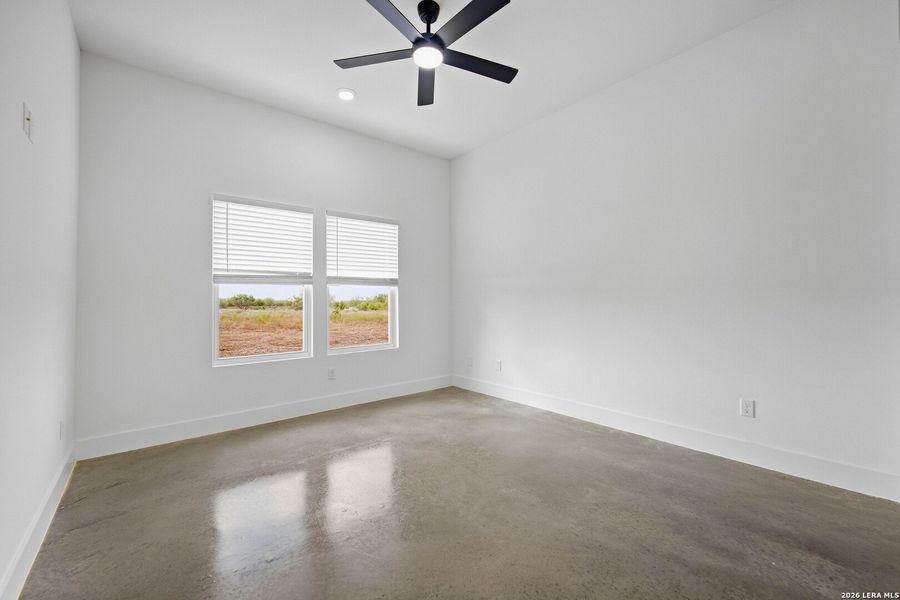 Spacious, unfurnished interior of a new home in , Stockdale (Image 26).