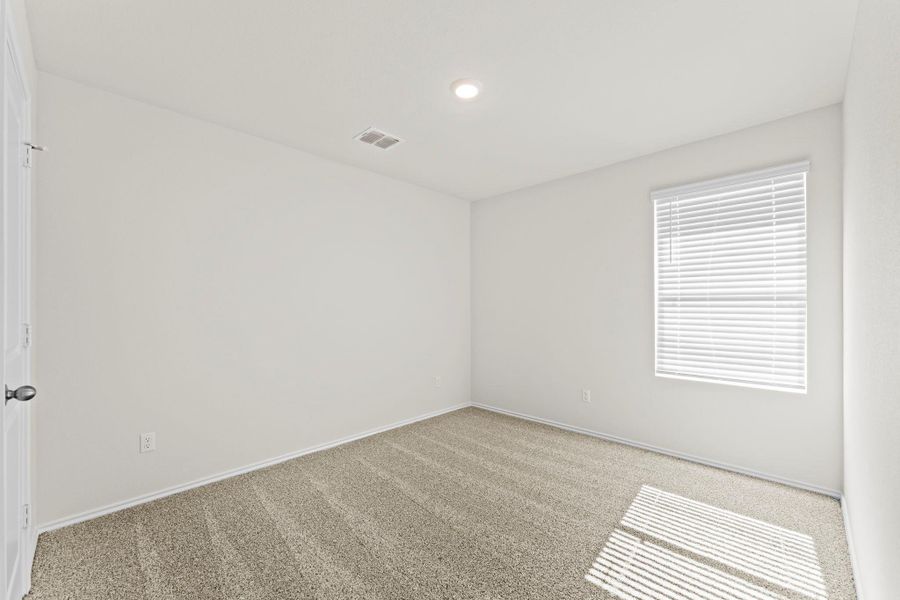Spacious, unfurnished interior of a new home in Bollinger, Maxwell (Image 14).