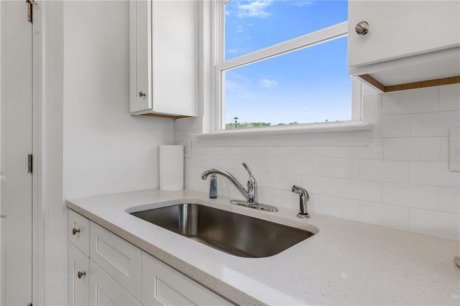 Close-up of interior finishes inside a home in Three Rivers, Rome (Image 20).