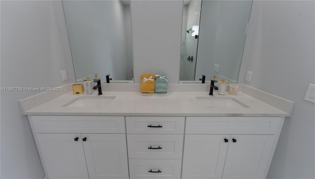 Image 24 of a home in .