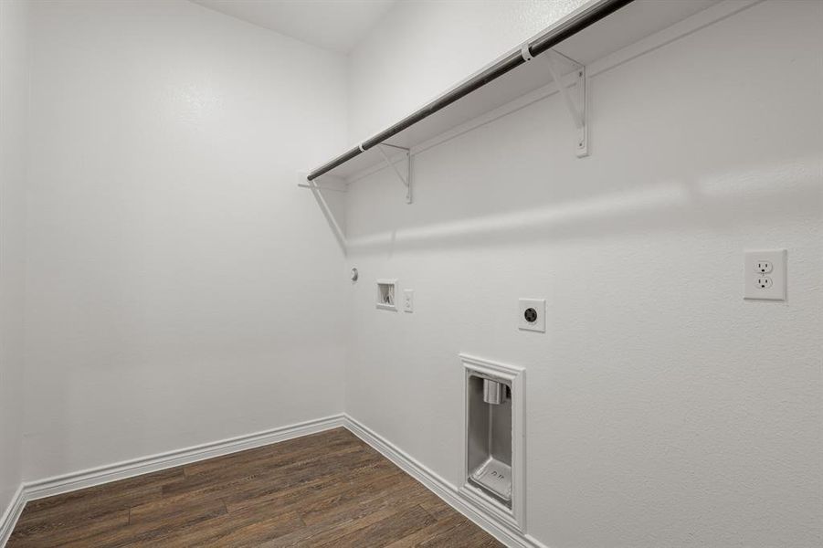 Image 16 of a home in Retreat at Fossil Creek. Image 16 of a home in Retreat at Fossil Creek.