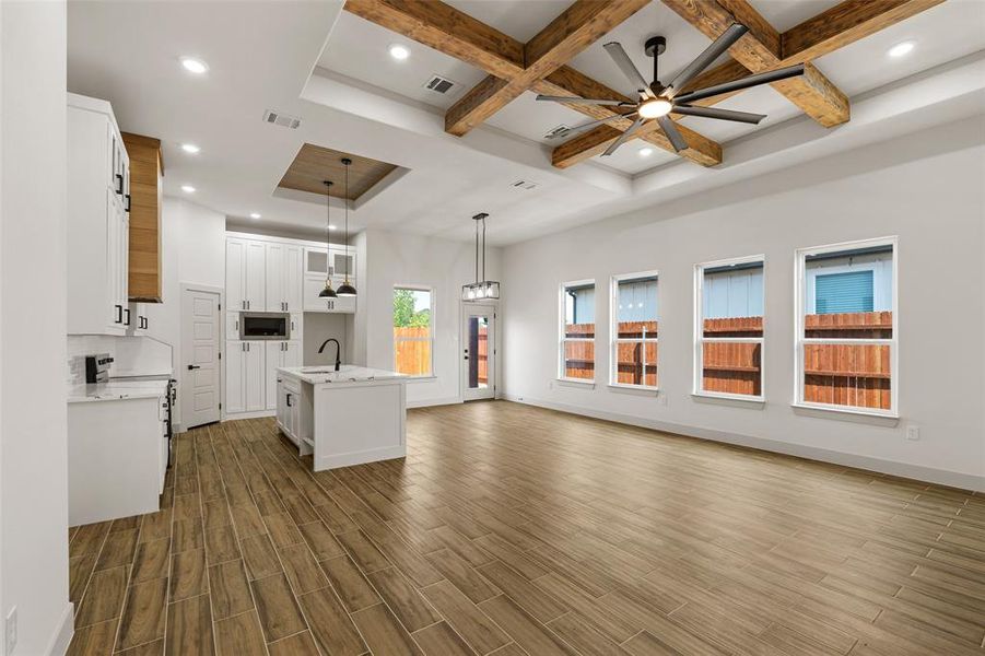 Spacious, unfurnished interior of a new home in , Granbury (Image 21). Spacious, unfurnished interior of a new home in , Granbury (Image 21).