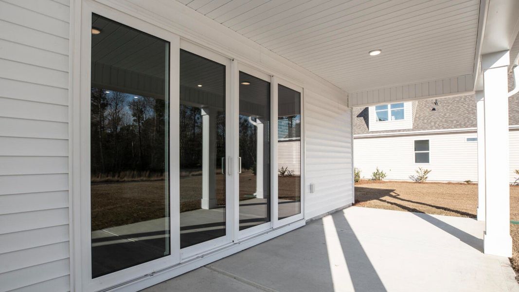 Representative exterior details of a home built from the LITCHFIELD by D.R. Horton in Cedar Hill Landing, Navassa (Image 18).