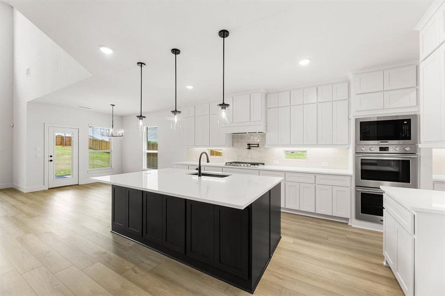 210 Cheyenne Mountain-Kitchen-2