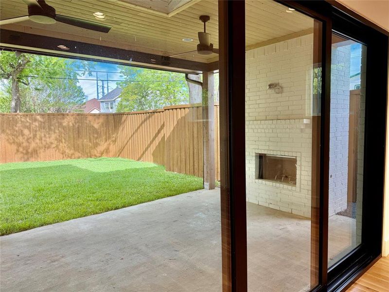 Exterior details and patio area of a home in , Dallas (Image 3).