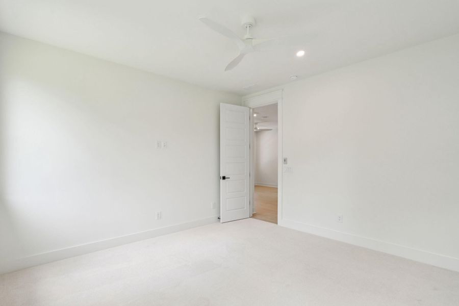Spacious, unfurnished interior of a new home in , Johns Island (Image 63).