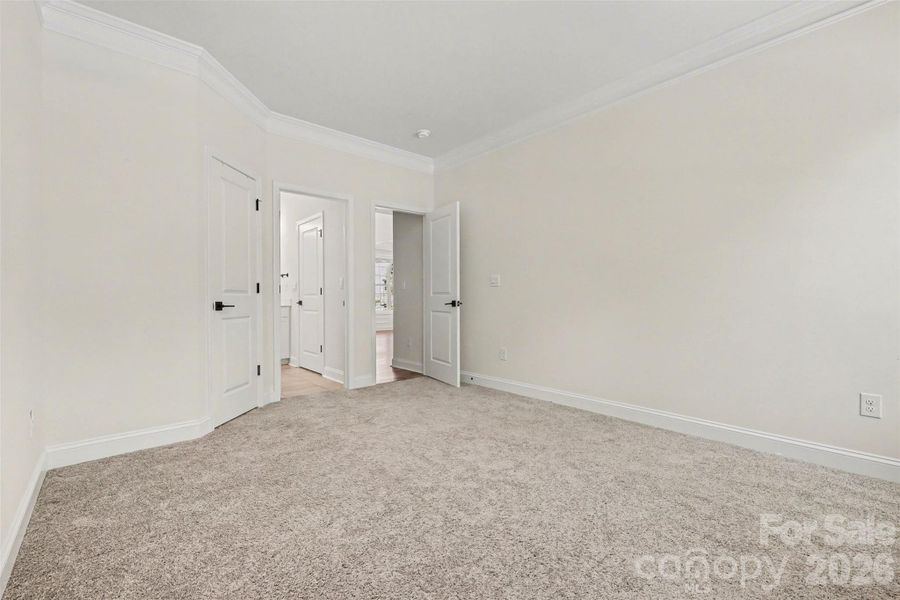 Spacious, unfurnished interior of a new home in Falls Cove, Troutman (Image 37).