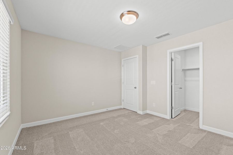 16805 W Cavedale Dr-25