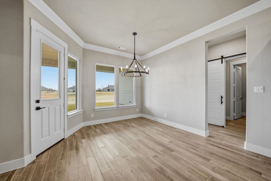 Spacious, unfurnished interior of a new home in Eagle Ridge Estates, Weatherford (Image 25).