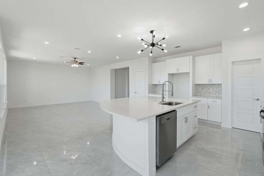 Furnished interior view inside a new home in , Conroe (Image 7).