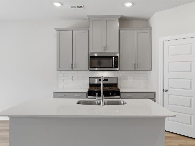 Furnished interior view inside a new home in Vickery Station, Woodruff (Image 4).