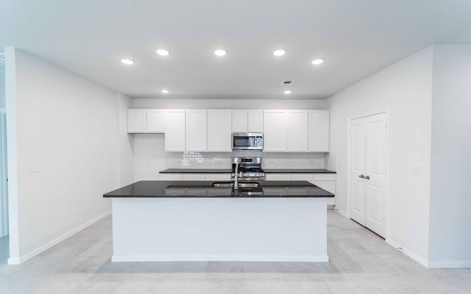 Furnished interior view inside a new home in Cielo, Conroe (Image 3).