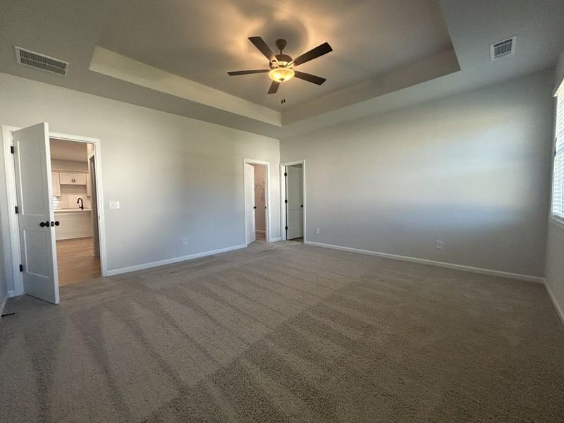 Spacious, unfurnished interior of a new home in , Commerce (Image 11).