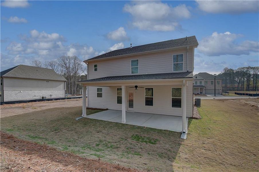 Exterior details and patio area of a home in Hamilton Lakes, Lawrenceville (Image 4).