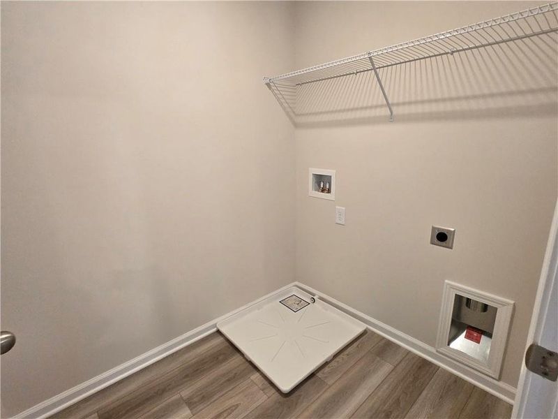 Spacious, unfurnished interior of a new home in Enclave at Logan Point, Loganville (Image 36).