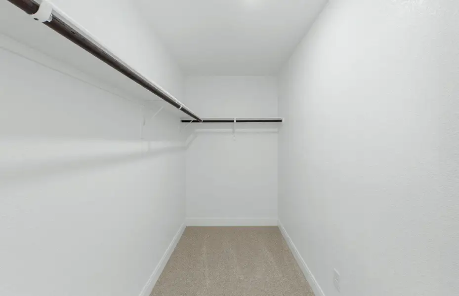 Spacious, unfurnished interior of a new home in Patterson Ranch, Georgetown (Image 13).