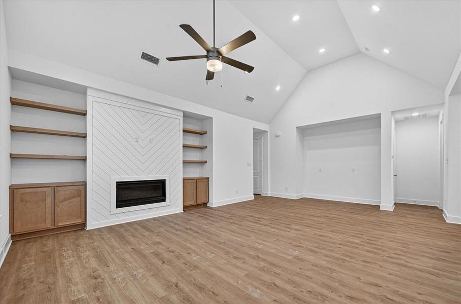 Spacious, unfurnished interior of a new home in Heritage Ranch, Sherman (Image 13).