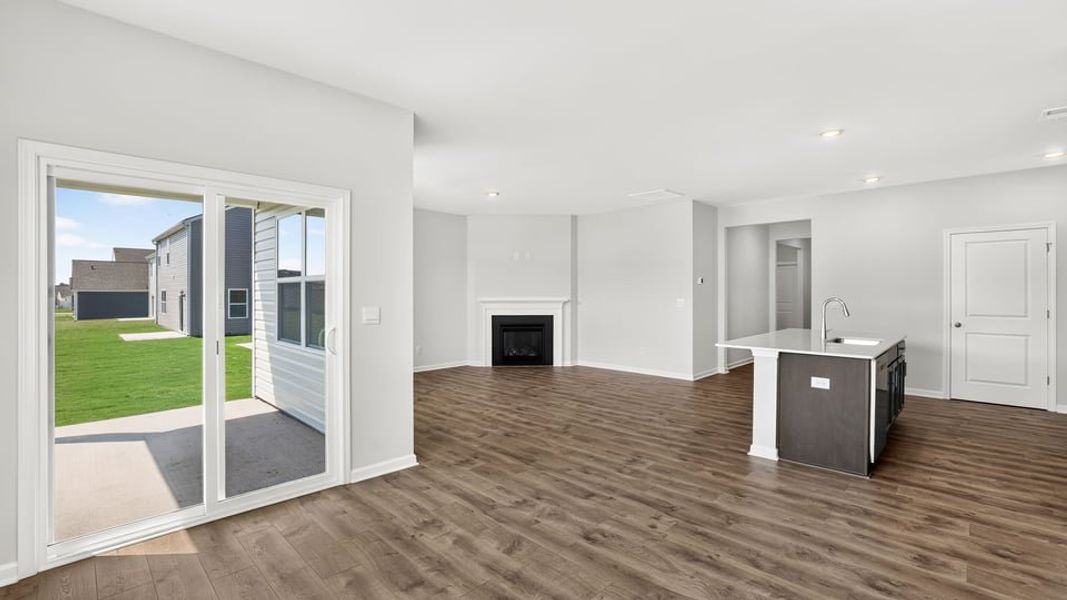 Representative unfurnished interior of a home built from the Aria by D.R. Horton in Rocky River Ridge, Anderson (Image 25).