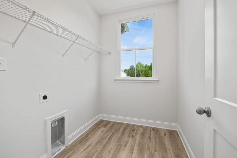 Representative unfurnished interior of a home built from the Atkinson by UnionMain Homes in Austin Springs, Bethlehem (Image 24).