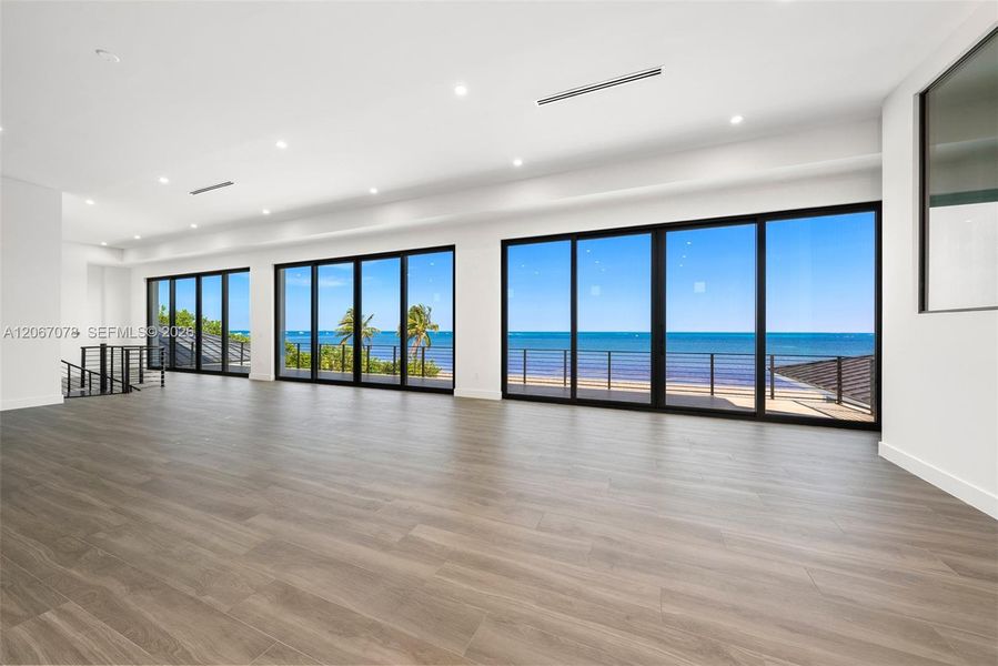 Spacious, unfurnished interior of a new home in , Marathon (Image 28). Spacious, unfurnished interior of a new home in , Marathon (Image 28).