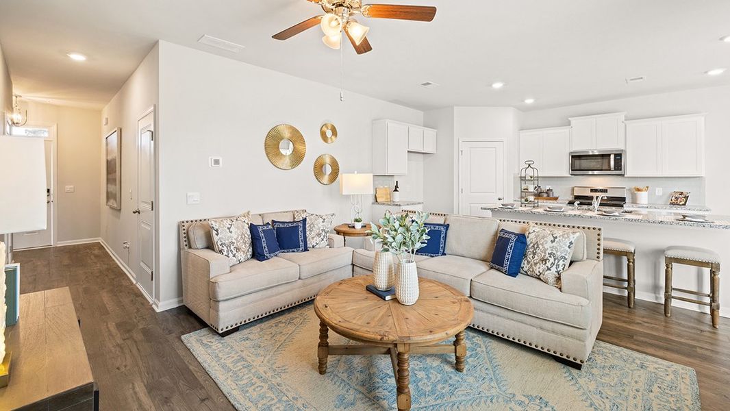 Representative furnished interior of a home built from the Cabral by D.R. Horton in Poplar Preserve, Newnan (Image 17).