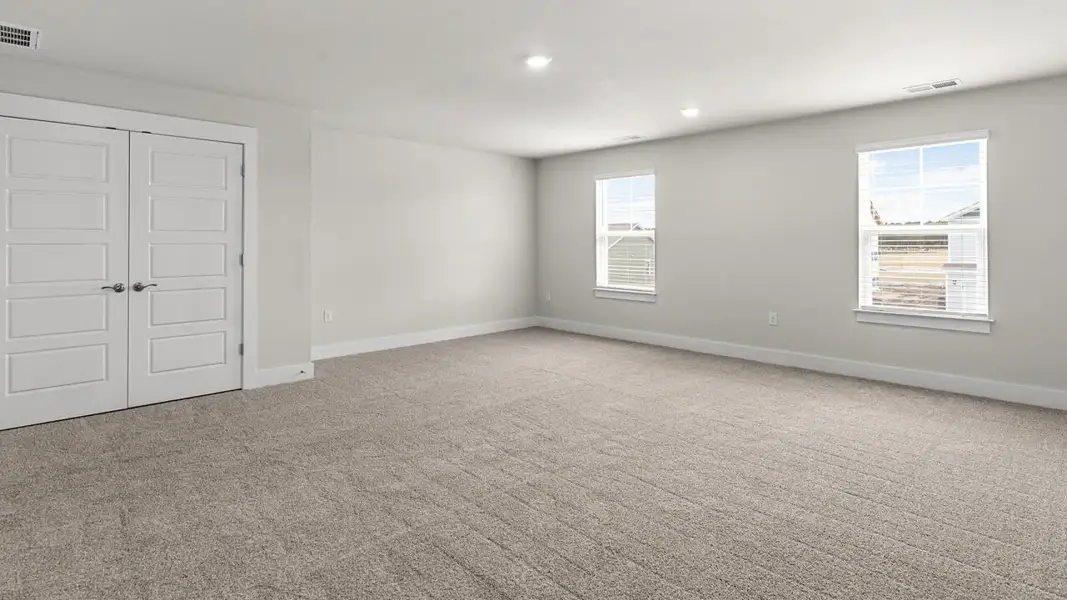 Representative unfurnished interior of a home built from the Wren by D.R. Horton in Saunders Village, Northwest (Image 22).