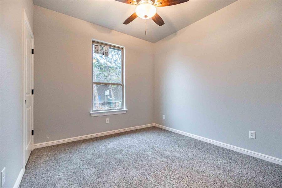 Spacious, unfurnished interior of a new home in , Granbury (Image 25).