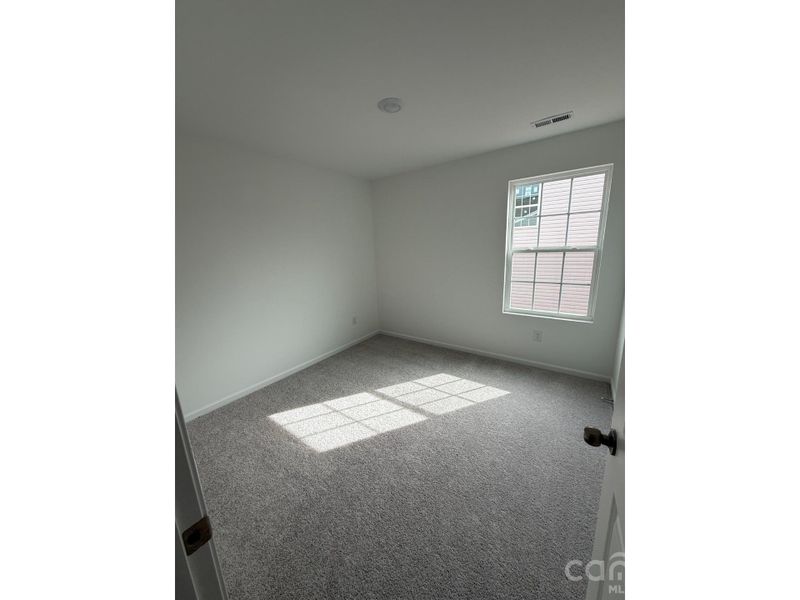 Spacious, unfurnished interior of a new home in Cleveland Hill, Shelby (Image 19).