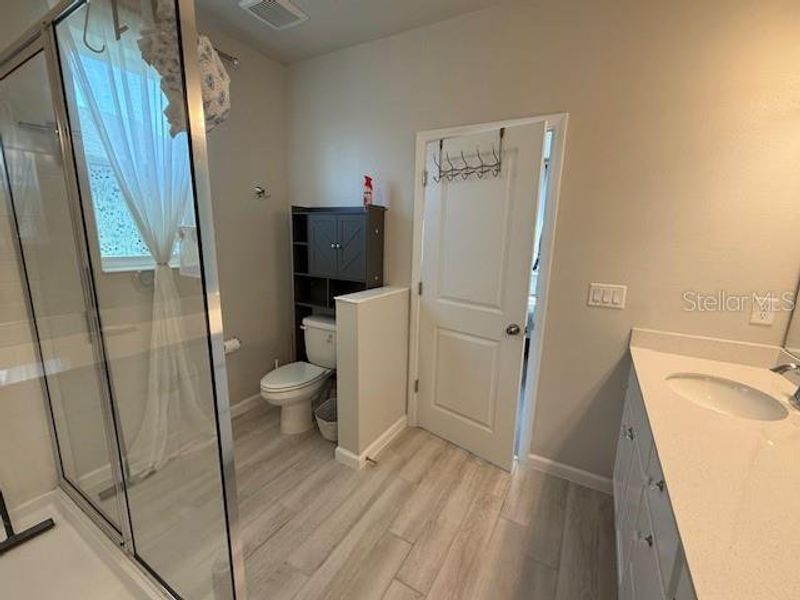 Furnished interior view inside a new home in , Winter Garden (Image 18).