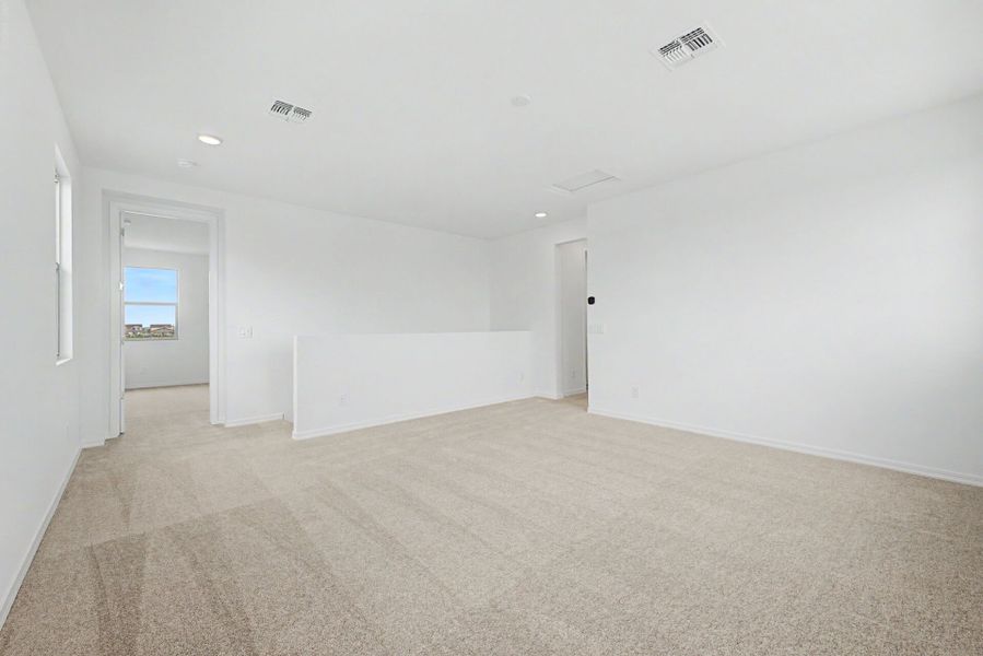 Spacious, unfurnished interior of a new home in Soleo, San Tan Valley (Image 11). Spacious, unfurnished interior of a new home in Soleo, San Tan Valley (Image 11).