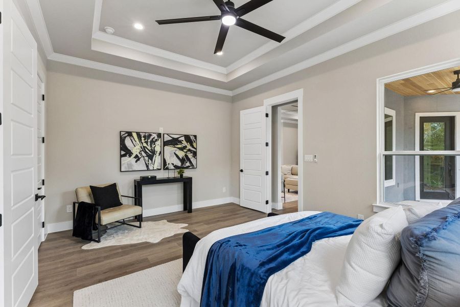 Furnished interior view inside a new home in , Bastrop (Image 7).