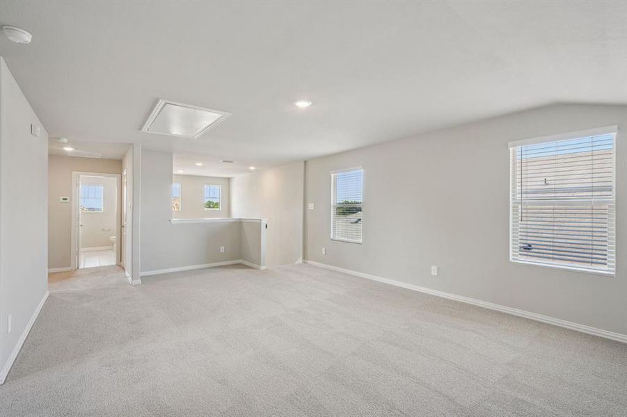 Photo is not of the actual home, but is an inspirational photo of builder’s model home and may depict options, furnishings, and/or decorator features that are not included Photo is not of the actual home, but is an inspirational photo of builder’s model home and may depict options, furnishings, and/or decorator features that are not included