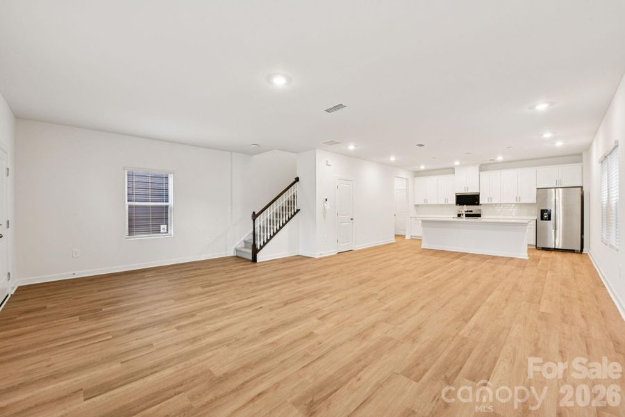 Spacious, unfurnished interior of a new home in Nolen Farm, Gastonia (Image 19).