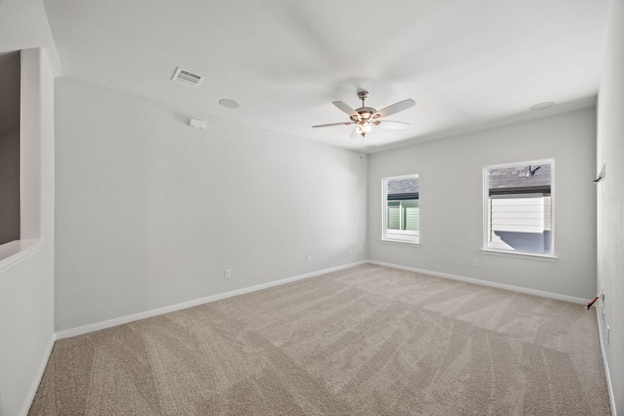 Representative unfurnished interior of a home built from the Schrade by Cambridge Homes in Lake Park, Rowlett (Image 13).