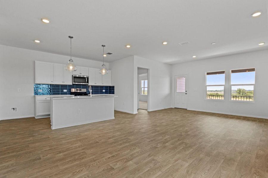 Spacious, unfurnished interior of a new home in , Kyle (Image 22).