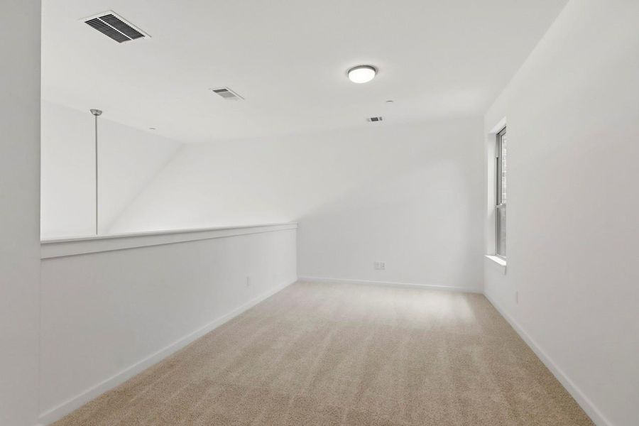 Spacious, unfurnished interior of a new home in Woodforest Townhomes, Montgomery (Image 13). Spacious, unfurnished interior of a new home in Woodforest Townhomes, Montgomery (Image 13).
