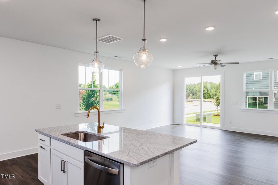 VNF-Lot 47-Aurora (11) VNF-Lot 47-Aurora (11)