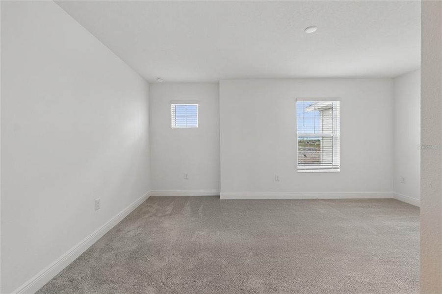 Spacious, unfurnished interior of a new home in SeaFlower, Bradenton (Image 15).