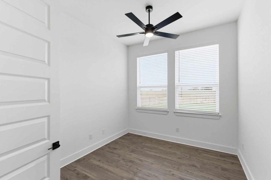 Spacious, unfurnished interior of a new home in Sienna Lakes, San Antonio (Image 27). Spacious, unfurnished interior of a new home in Sienna Lakes, San Antonio (Image 27).