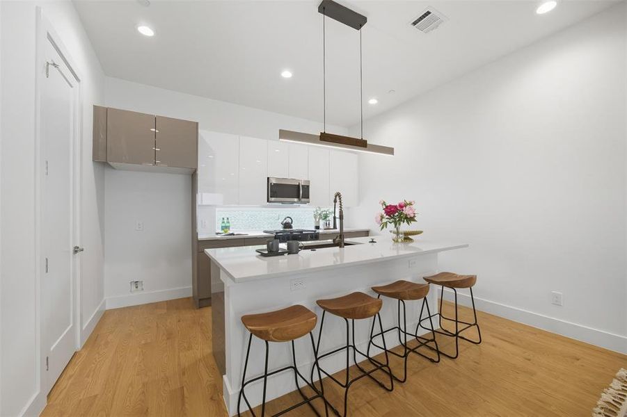 Furnished interior view inside a new home in , Dallas (Image 7).