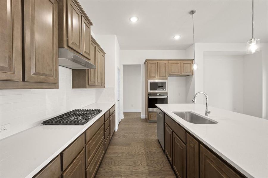 1813 Golden Meadow- Kitchen-3