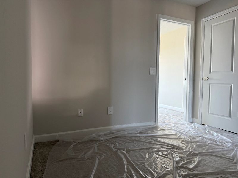 Versatile second-floor loft space Versatile second-floor loft space