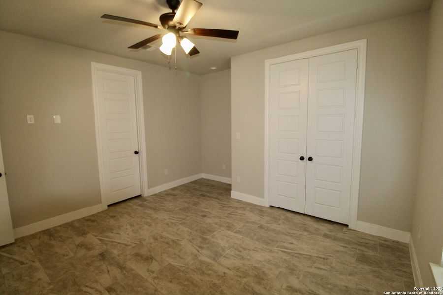 Spacious, unfurnished interior of a new home in , Lytle (Image 14).