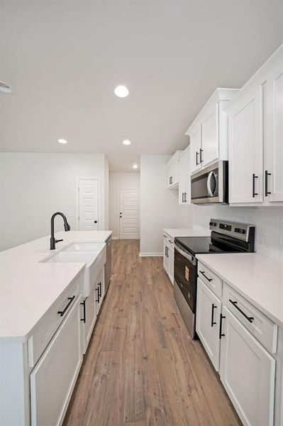 Furnished interior view inside a new home in , Dahlonega (Image 7).