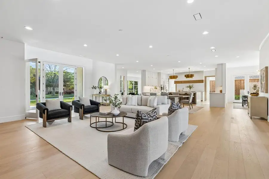 Furnished interior view inside a new home in , Dallas (Image 7).